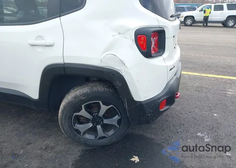 2021 Jeep Renegade Trailhawk 4X4 z USA, uszkodzony, nr VIN ZACNJDC19MPM33070